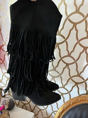 THE ultimate fringe vegan black suede FRINGE BOHO BOOTS 8.5